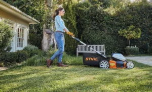 How Long Does It Take to Mow a Lawn with a Push Mower? Ultimate Guide