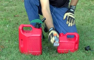 How Much Engine Oil for Weed Eater: The Ultimate Guide to Oil Ratios