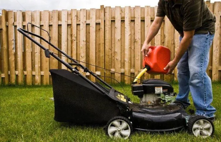 how much gas does a push lawn mower hold