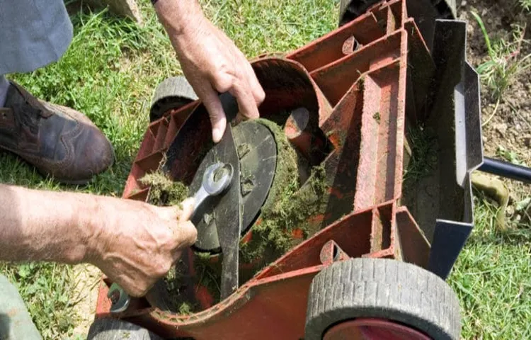 what direction does lawn mower blade turn