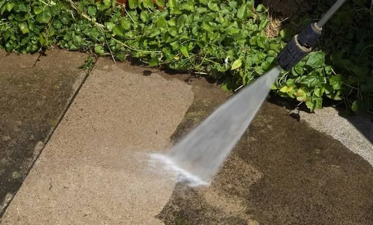 can you use a garden hose on a pressure washer