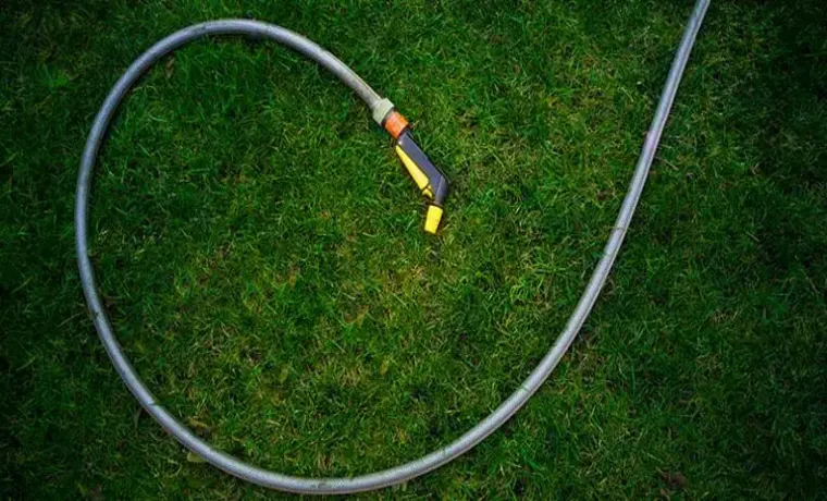 how do you fix a hole in a garden hose