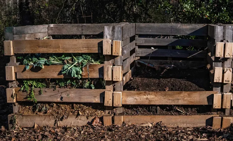 how to build compost bin from pallets