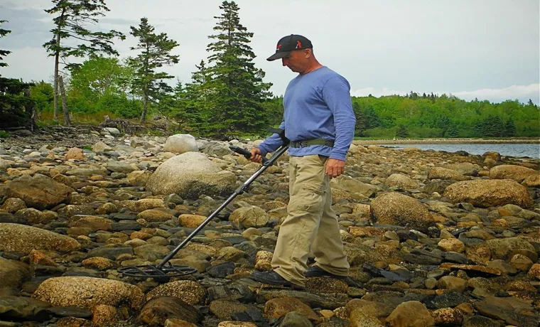 what metal detector does gary use on oak island