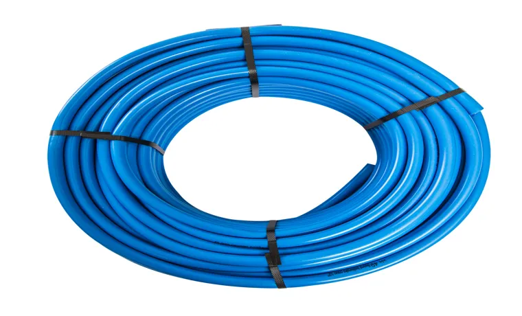 a blue garden hose can fill an above ground