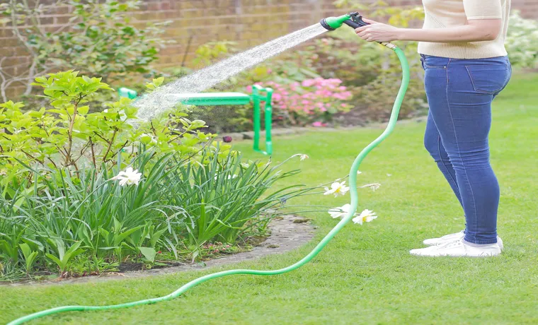 does garden hoses stay with the sale of a house
