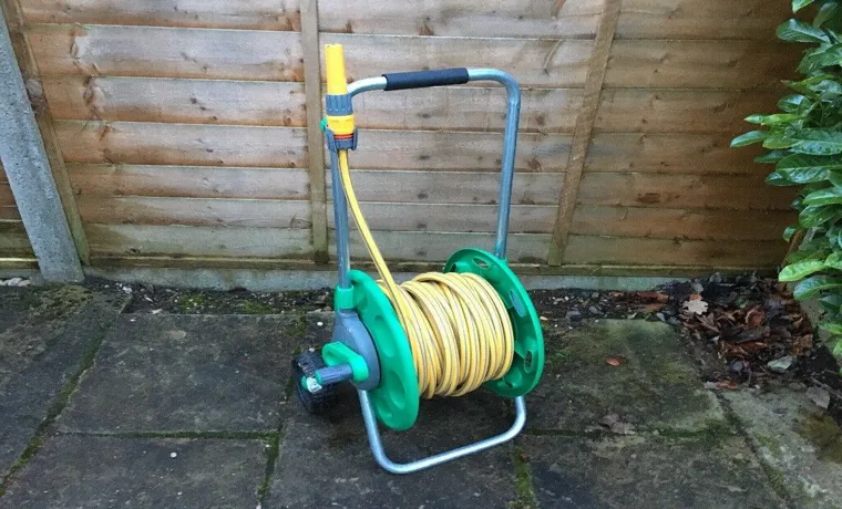 how to wind up a garden hose