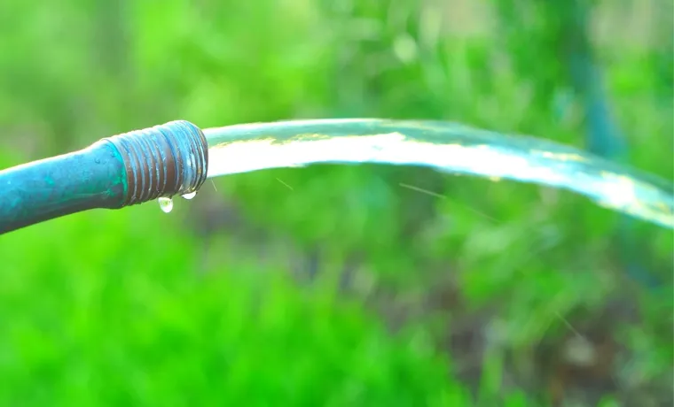 what is the average flow rate of a garden hose